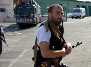 Տորթ՝ «Սասնա ծռեր» խմբի անդամին