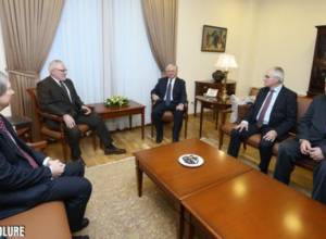 Armenian FM receives OSCE Minsk Group Co-Chairs