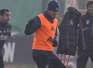 Генрих Мхитарян с командой готовится к следующей встрече