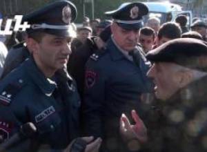 Նաիրիտցիները փողոց փակեցին