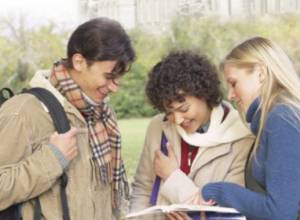 Galust Sahakyan congratulates young people