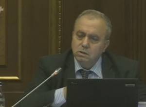 «Հանեիք, կրճատեիք, տայիք զինվորին». Հրանտ Բագրատյանը գիտի գումարի տեղը