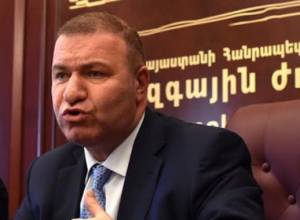 «Հասել ենք կայարան, սակայն չեն թողնում իջնել»
