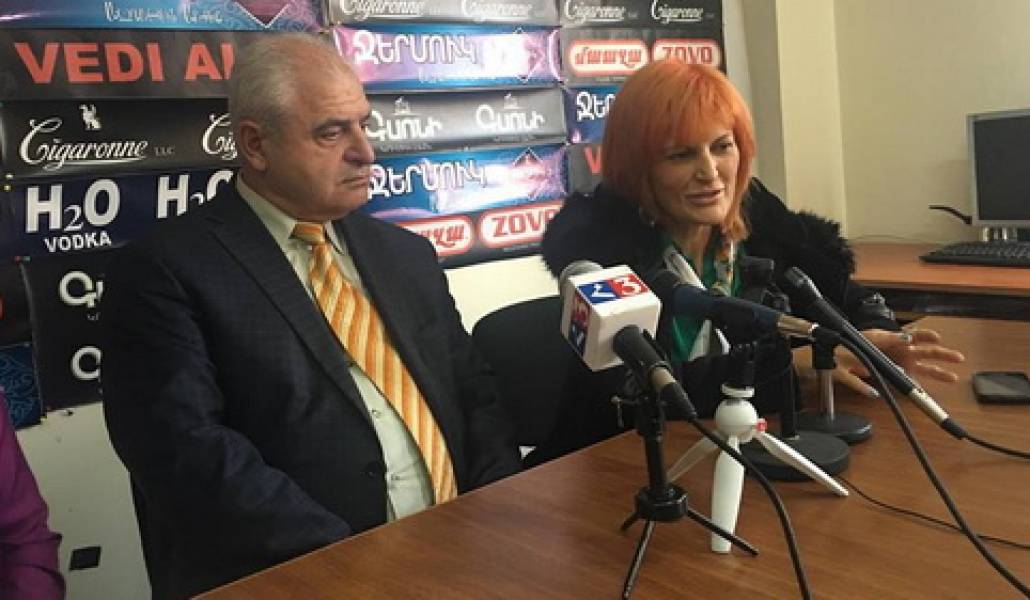 15174473_1164350473602348_290663332_n