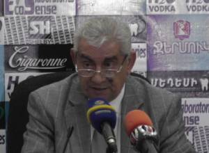 «Բակում սկսել էին «Ճպլի» լեզվով խոսել»