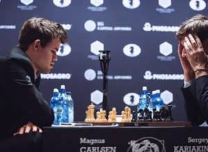 Game 10 : Magnus Carlsen strikes back after breaking Karjakin's resistance