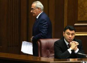 «Ես դեմ եմ ԱԺ-ում շարադրություններին». Շարմազանով