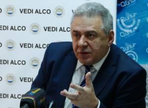 Վաղարշակ Հարությունյանը ընդունում է՝ հայ զինծառայողները կարող են գործել ռուսների հրամանատարությամբ
