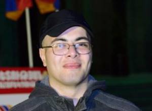 Founding Parliament member ends hunger strike