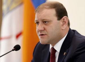 Պաշտոնյայի ձերբակալությունից հետո Տարոն Մարգարյանը խորհրդակցություն է հրավիրել