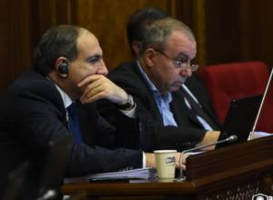 «Տիկին Նաղդալյան, իմ ինտելեկտը չի հերիքում հասկանալու՝ ինչ եք ասում»