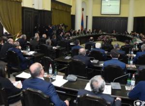 Կարեն Կարապետյանի հանձնարարականը՝ Արման Սահակյանին