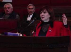 Ժողովուրդ սիրեք ձեր երկիրը. Զոյա Թադևոսյանի ելույթը