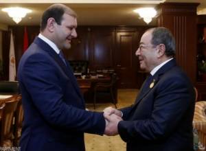 Academician Eduard Ghazaryan awarded with gold medal of Yerevan Municipality