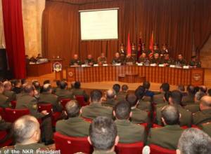 Bako Sahakyan gives instructions to the Defense Minister