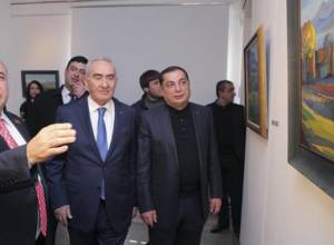 Ներկայացվել են Արագած Ախոյանի գեղանկարները