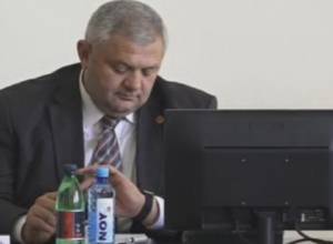 Քաղաքապետը վարչապետի հետ  իր պաշտոնանկության մասին չի խոսել