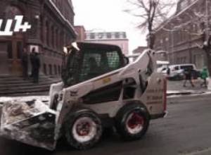 Переполох на улице Мелика-Адамяна: полиция ее перекрыла