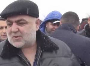 Իմ դեմ խաղ կա՞. գեներալները՝ Եռաբլուրում