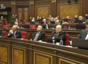 14 պատգամավոր այս պահին ստորագրել է ՀԱԿ ձեւաթղթղի տակ