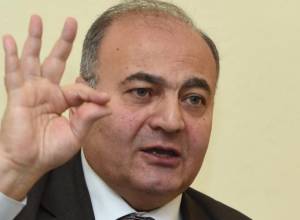 Դալլաքյանը հանդիպել է Օհանյանի, Ծառուկյանի, Բաբայանի, Աբրահամյանի հետ ու հեռացել
