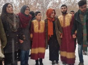 Kurdish young people celebrate Tiarn’ndaraj