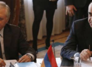 Armenian, Azerbaijani FMs meet in Munich