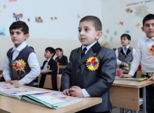 Նախարարը բաց դաս է անցկացրել Արզականի աշակերտների համար