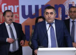 «Ժողովրդի 70 %-ը տեղյակ չէ ընտրական փոփոխություններից». Արմեն Ռուստամյան