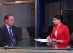 Մեր մրցակիցները պաստառները պոկելով, պատռելով են մրցում մեզ հետ. թեկնածու