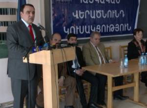 «Средневековая манера поведения для нас неприемлема»: А. Багдасарян о перерегистрациях