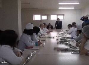 HHK candidate meets with health workers in Vanadzor