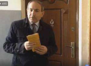 Nikol Pashinyan is knocking on all doors in Nubarashen district
