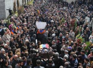 Citizens bid farewell to Artur Sargsyan