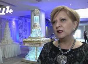 Հարսանեկան տորթերի ցուցահանդես. Մոնո