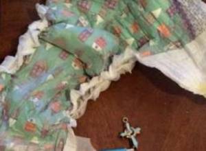 В детском подгузнике обнаружили порошкообразную массу