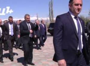 Սերժ Սարգսյանը չպատասխանեց լրագրողի հարցին