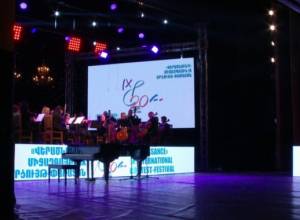 «Վերածնունդ»՝  հյուրասեր ու ջերմ Գյումրիում