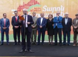 «Մեր ընդդիմախոսները թող իրենց սեւ ակնոցը հանեն ու լավն էլ գոնե տեսնեն». ՀՀԿ-ական