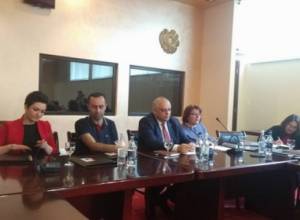 Պարտադիր չէ գնել թանկ պատվաստանյութ. մասնագետ
