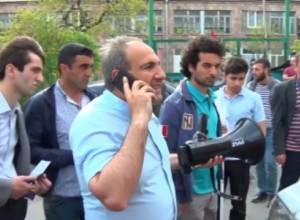 ԵԼՔ-ի քարոզչությունը խոչընդոտած անձը բերման է ենթարկվել