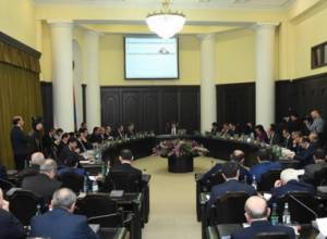 «Կրճատել դուբլյաժ անող կառույցներն ու շքեղությունները»