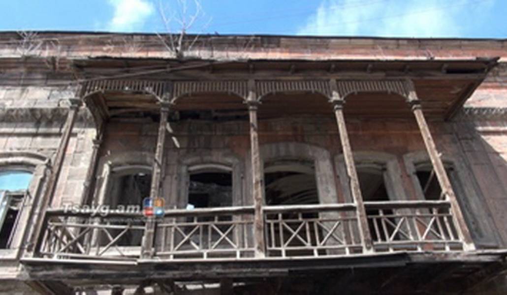 1493298919_naz-mer-mnk-tango