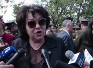 «ՍԱՍ-ի Արտակ տուտ պրի չյո՞մ». Հերմինե Նաղդալյան