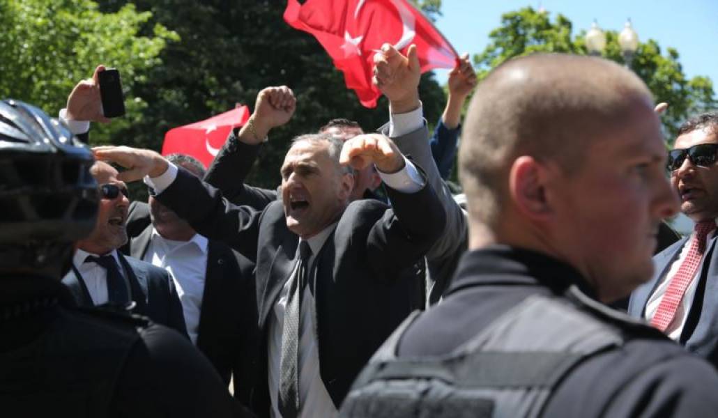 3559DA7A-05FE-420B-A36F-6BAFC84145F9_w800_h450