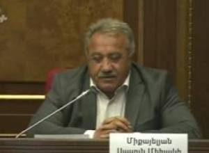 Սասուն Միքայելյանի հարցը «քաղաքապետի խամաճիկների» մասին