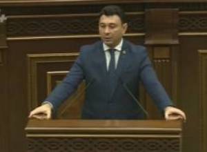 Շարմազանովը խախտում թույլ տվեց. ԱԺ նախագահը նկատողություն արեց