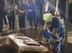 Maggy and Doctor Tom in Etchmiadzin: live