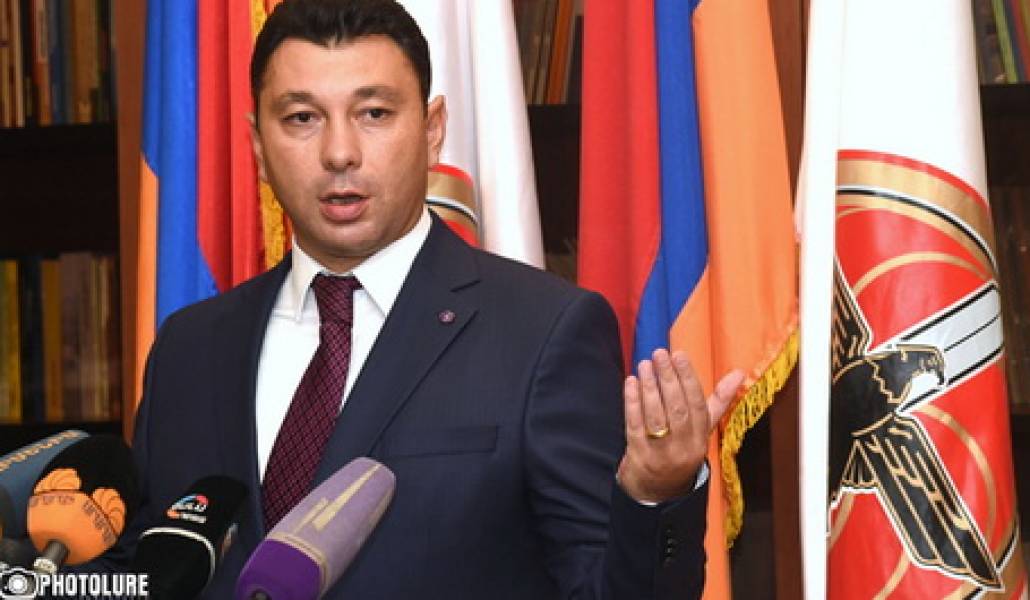 Eduard-Sharmazanov1