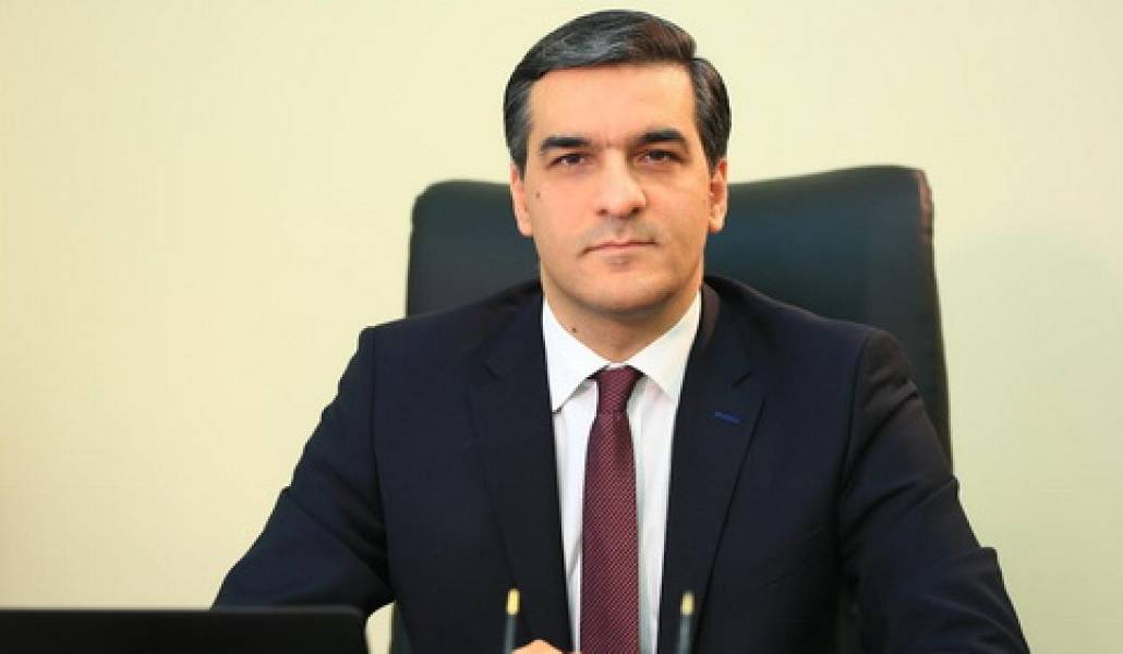 arman-tatoyan-2